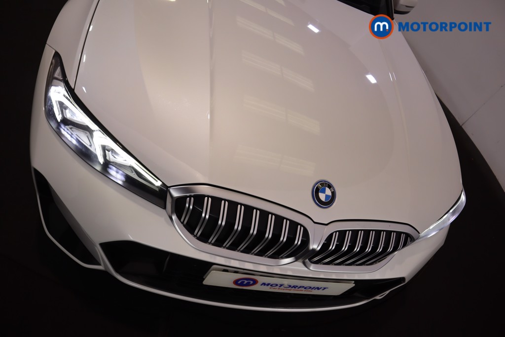 BMW 3 Series M Sport Automatic Petrol Plug-In Hybrid Saloon - Stock Number (1617129) - 36th supplementary image