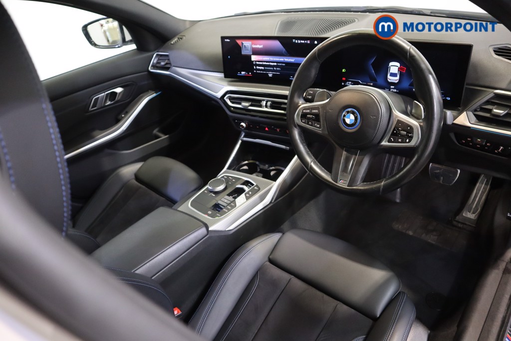 BMW 3 Series M Sport Automatic Petrol Plug-In Hybrid Saloon - Stock Number (1617129) - 1st supplementary image