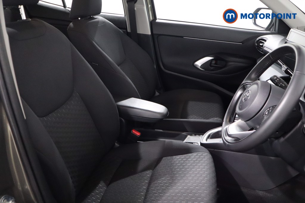 Toyota Yaris Cross Icon Automatic Petrol-Electric Hybrid Estate - Stock Number (1617158) - 23rd supplementary image