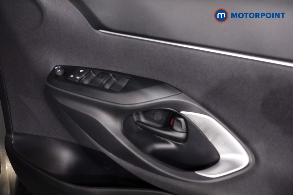 Toyota Yaris Cross Icon Automatic Petrol-Electric Hybrid Estate - Stock Number (1617158) - 26th supplementary image