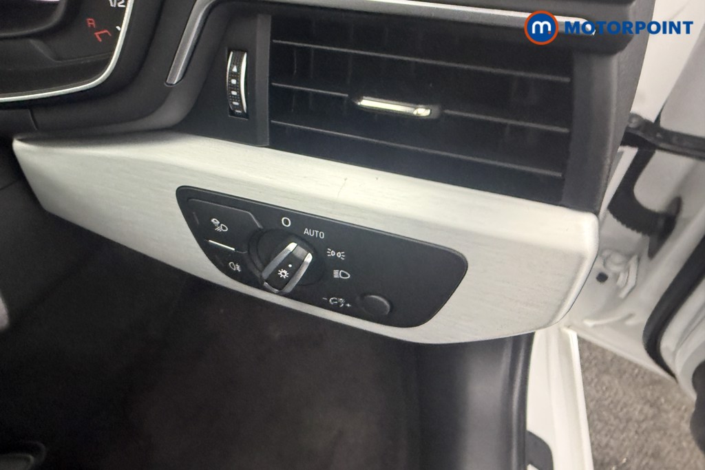Audi A4 S Line Manual Petrol Estate - Stock Number (1617334) - 14th supplementary image