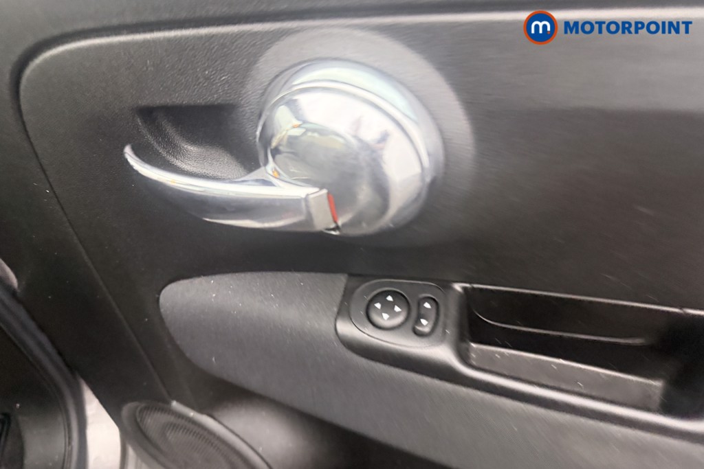 Fiat 500 Lounge Manual Petrol Hatchback - Stock Number (1617353) - 9th supplementary image