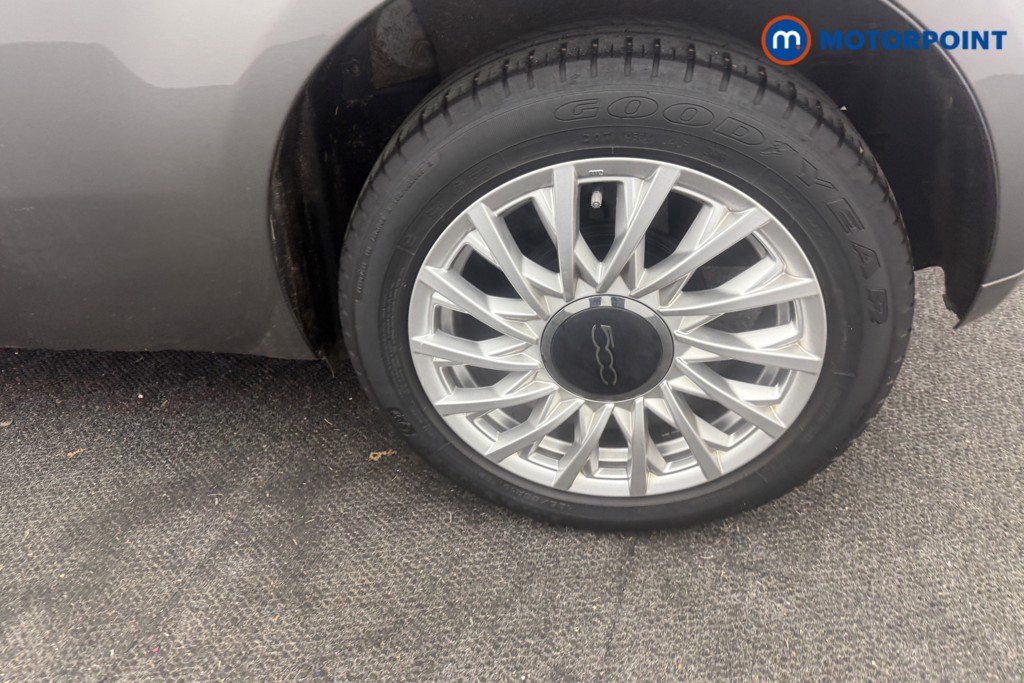 Fiat 500 Lounge Manual Petrol Hatchback - Stock Number (1617353) - 23rd supplementary image