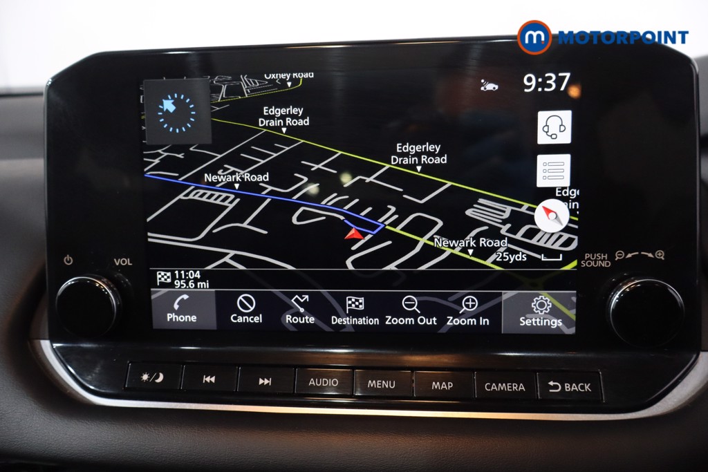 Nissan Qashqai N-Connecta Automatic Petrol SUV - Stock Number (1617535) - 2nd supplementary image