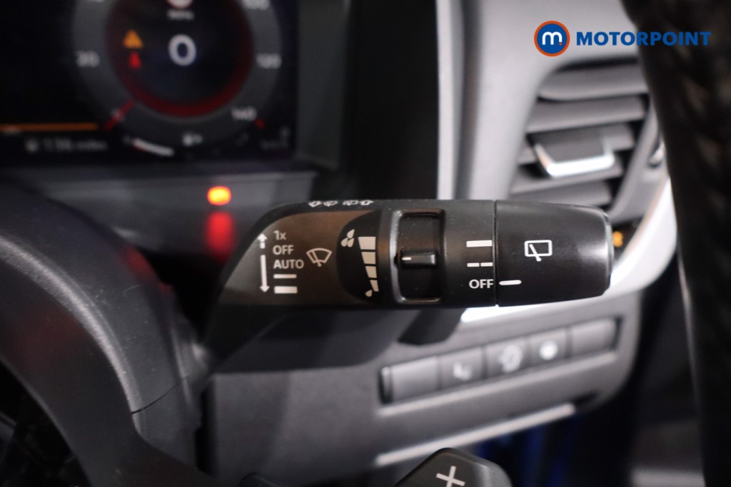 Nissan Qashqai N-Connecta Automatic Petrol SUV - Stock Number (1617535) - 15th supplementary image