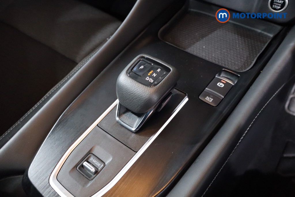 Nissan Qashqai N-Connecta Automatic Petrol SUV - Stock Number (1617535) - 19th supplementary image