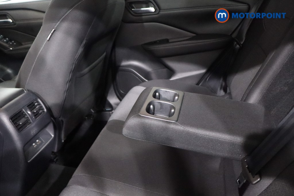 Nissan Qashqai N-Connecta Automatic Petrol SUV - Stock Number (1617535) - 27th supplementary image