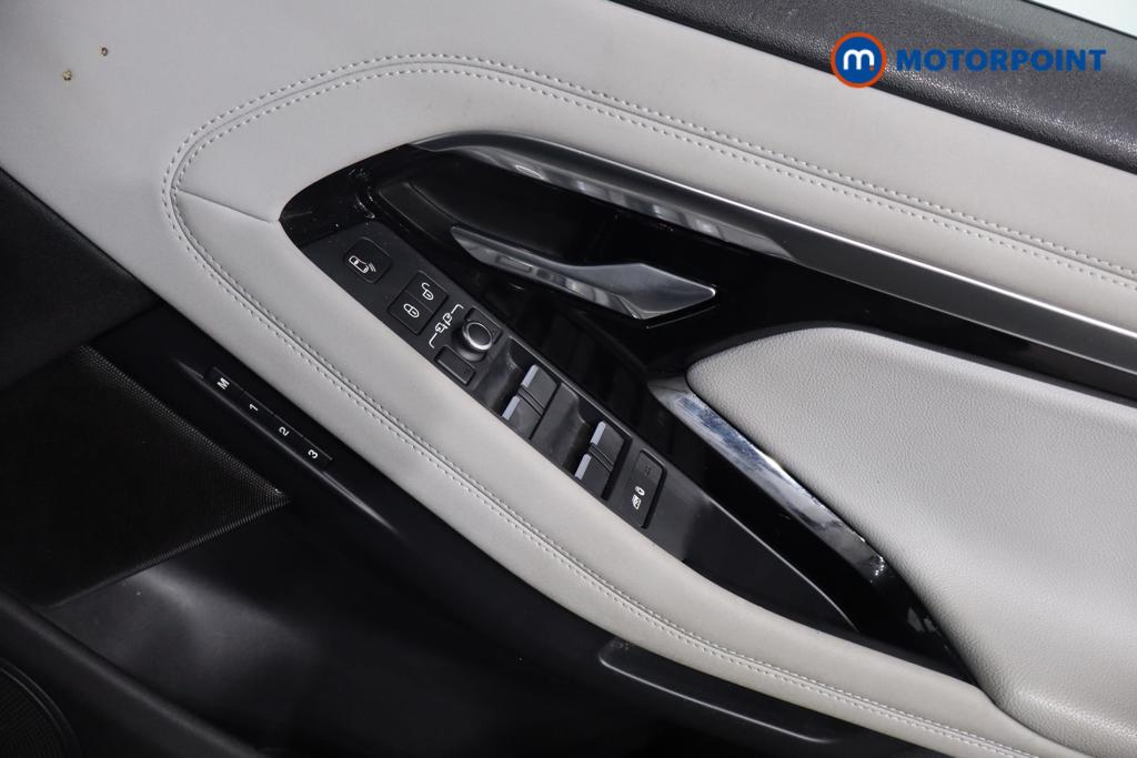 Land Rover Range Rover Evoque First Edition Automatic Diesel SUV - Stock Number (1617655) - 9th supplementary image