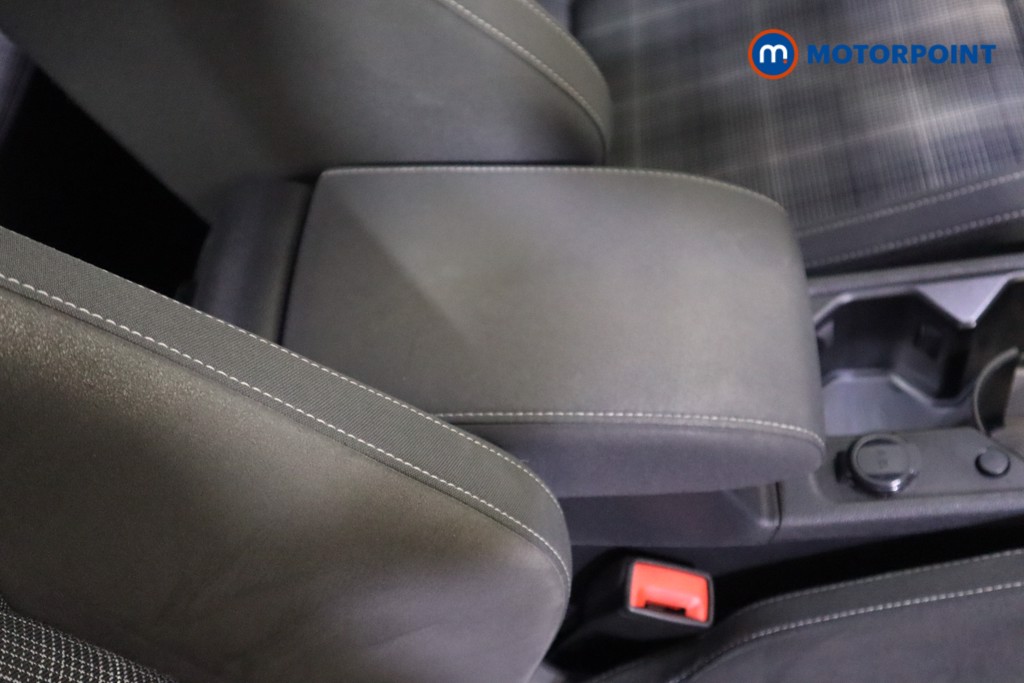 Volkswagen Golf GTD Automatic Diesel Hatchback - Stock Number (1617987) - 26th supplementary image