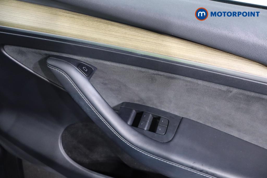 Tesla Model Y Rwd 5Dr Auto Automatic Electric SUV - Stock Number (1618482) - 7th supplementary image