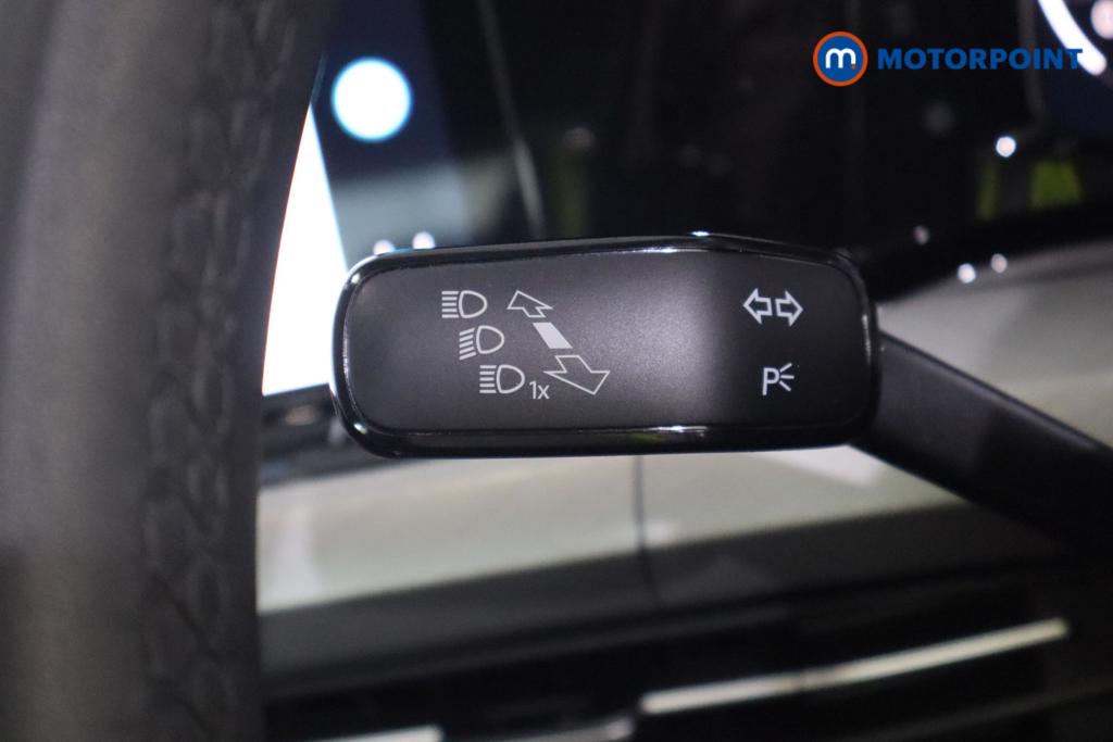 Volkswagen Golf Life Manual Petrol Hatchback - Stock Number (1618739) - 10th supplementary image