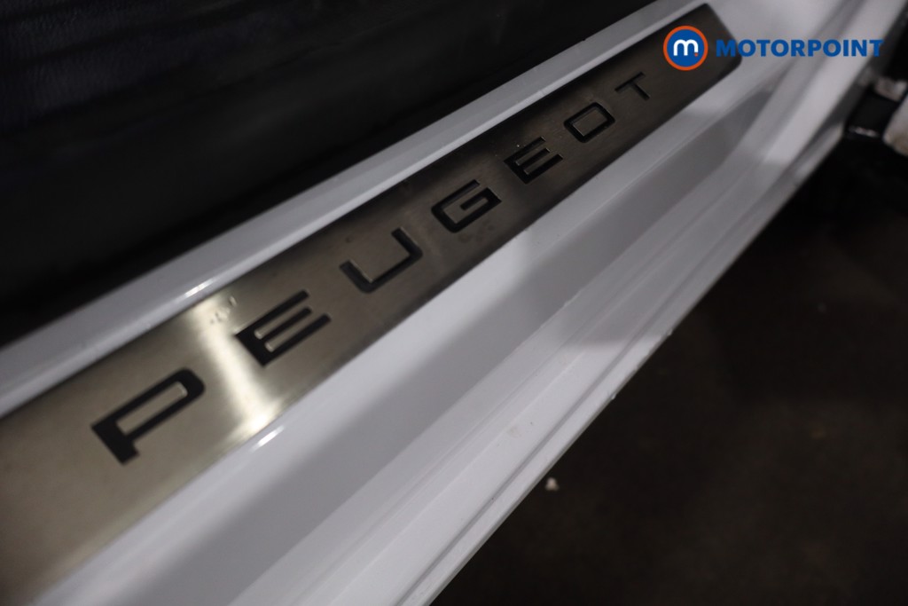 Peugeot 2008 GT Automatic Petrol SUV - Stock Number (1618915) - 22nd supplementary image