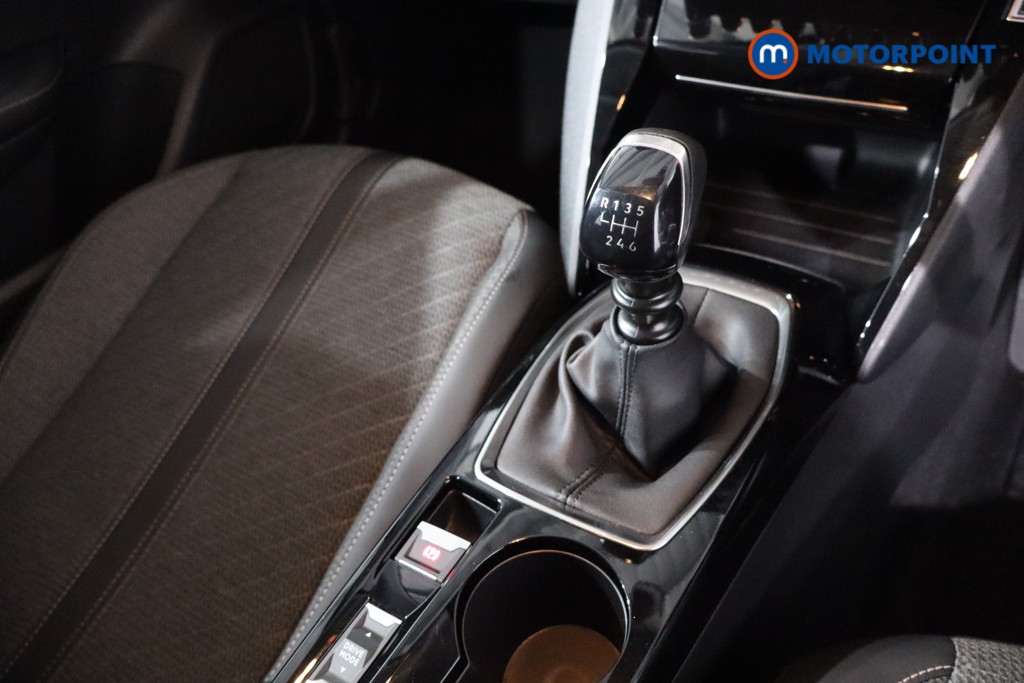 Peugeot 208 Allure Manual Petrol Hatchback - Stock Number (1618944) - 19th supplementary image