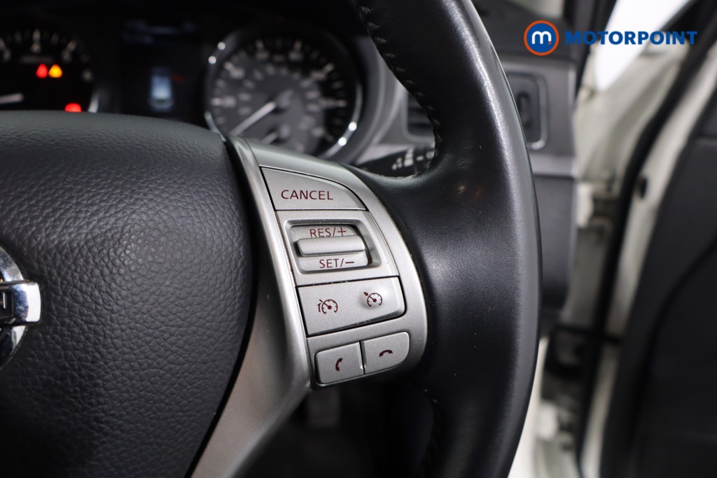 Nissan Pulsar Tekna Automatic Petrol Hatchback - Stock Number (1619550) - 8th supplementary image