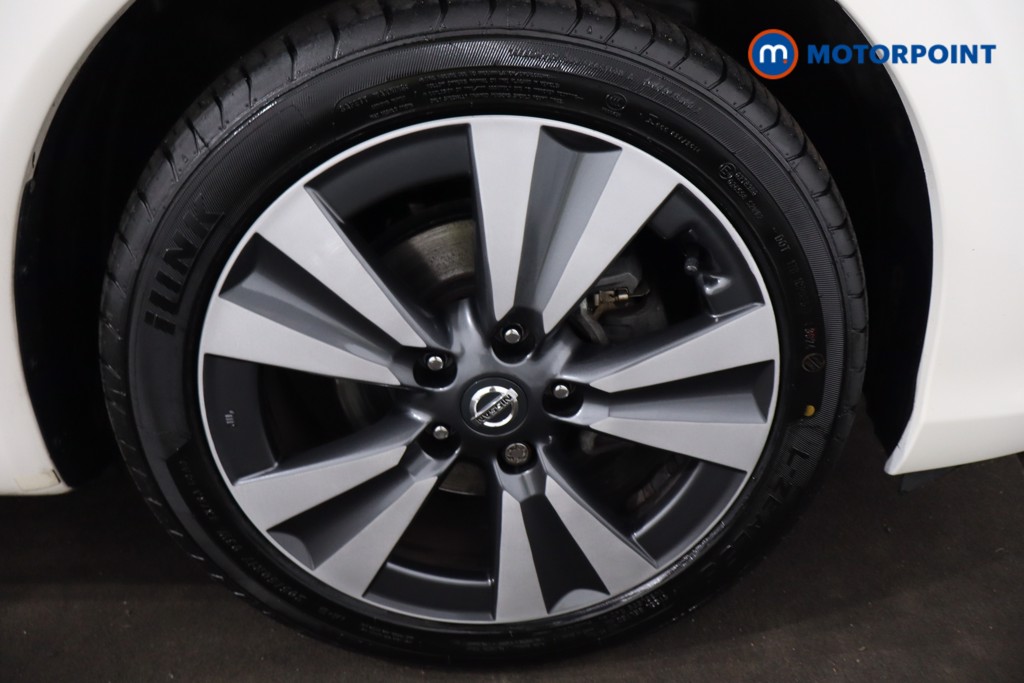 Nissan Pulsar Tekna Automatic Petrol Hatchback - Stock Number (1619550) - 10th supplementary image