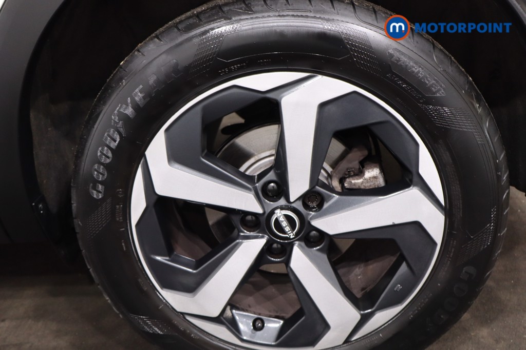 Nissan Qashqai N-Connecta Manual Petrol SUV - Stock Number (1619620) - 12th supplementary image