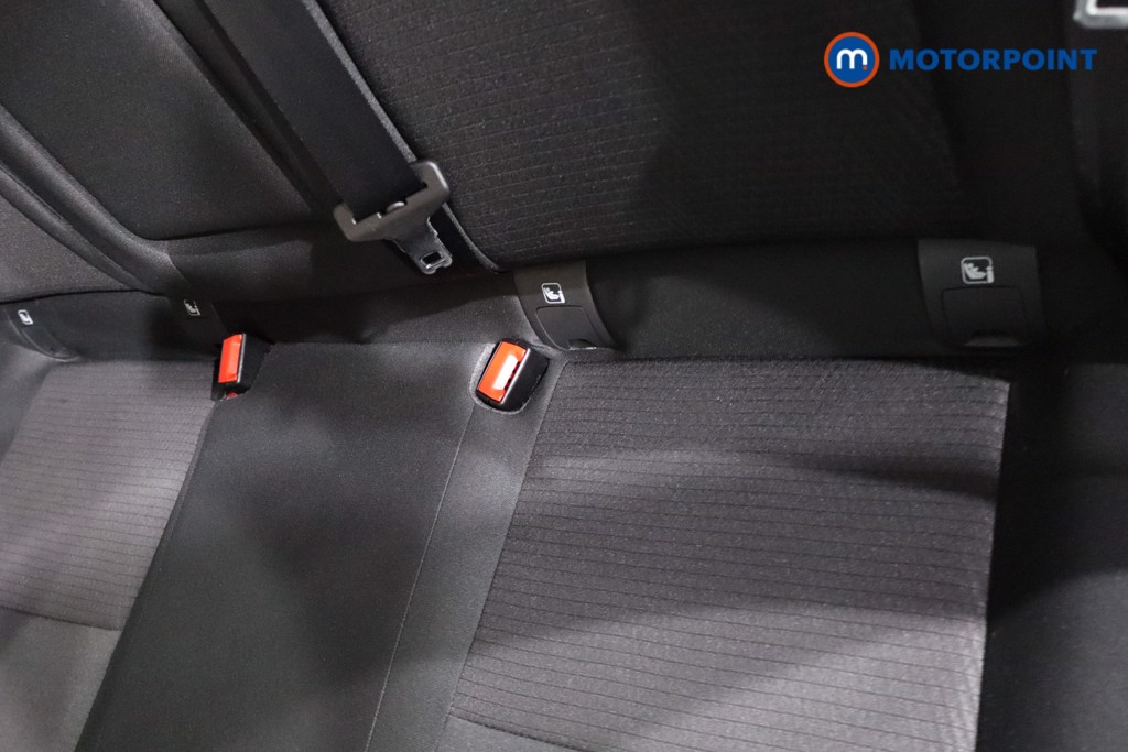 Nissan Qashqai N-Connecta Manual Petrol SUV - Stock Number (1619620) - 26th supplementary image