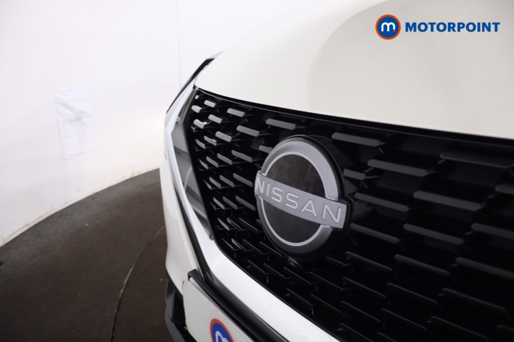 Nissan Qashqai N-Connecta Manual Petrol SUV - Stock Number (1619620) - 31st supplementary image