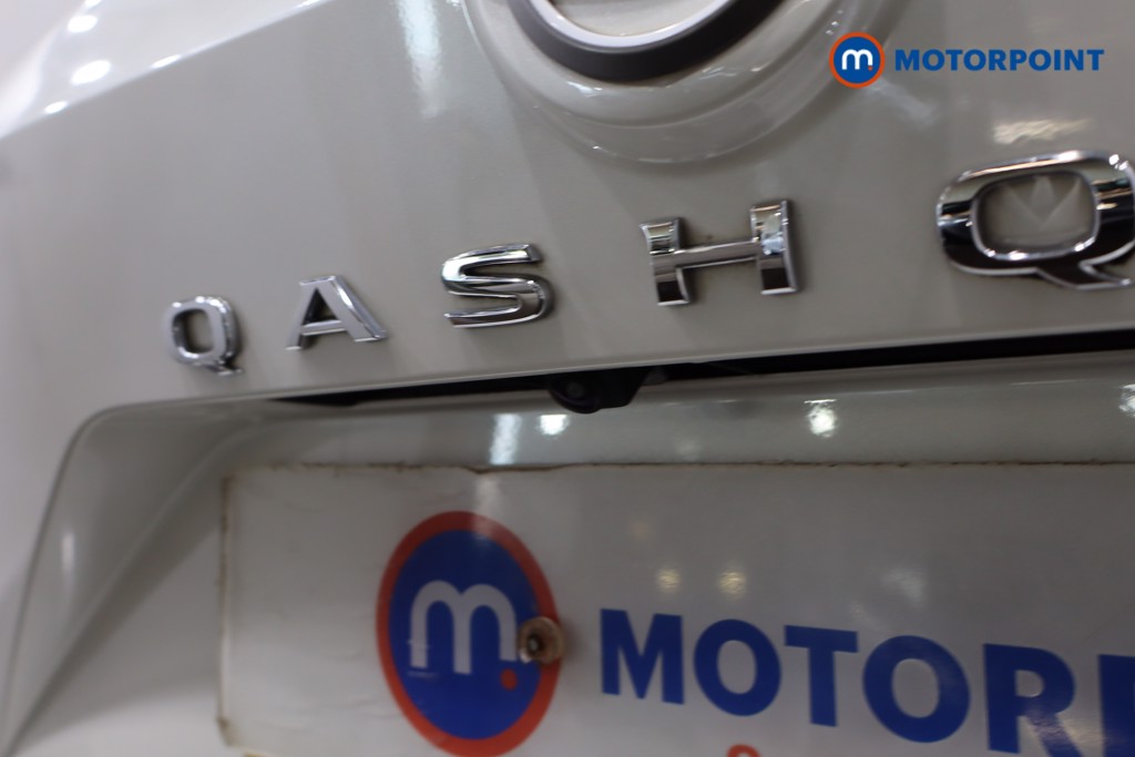 Nissan Qashqai N-Connecta Manual Petrol SUV - Stock Number (1619620) - 39th supplementary image