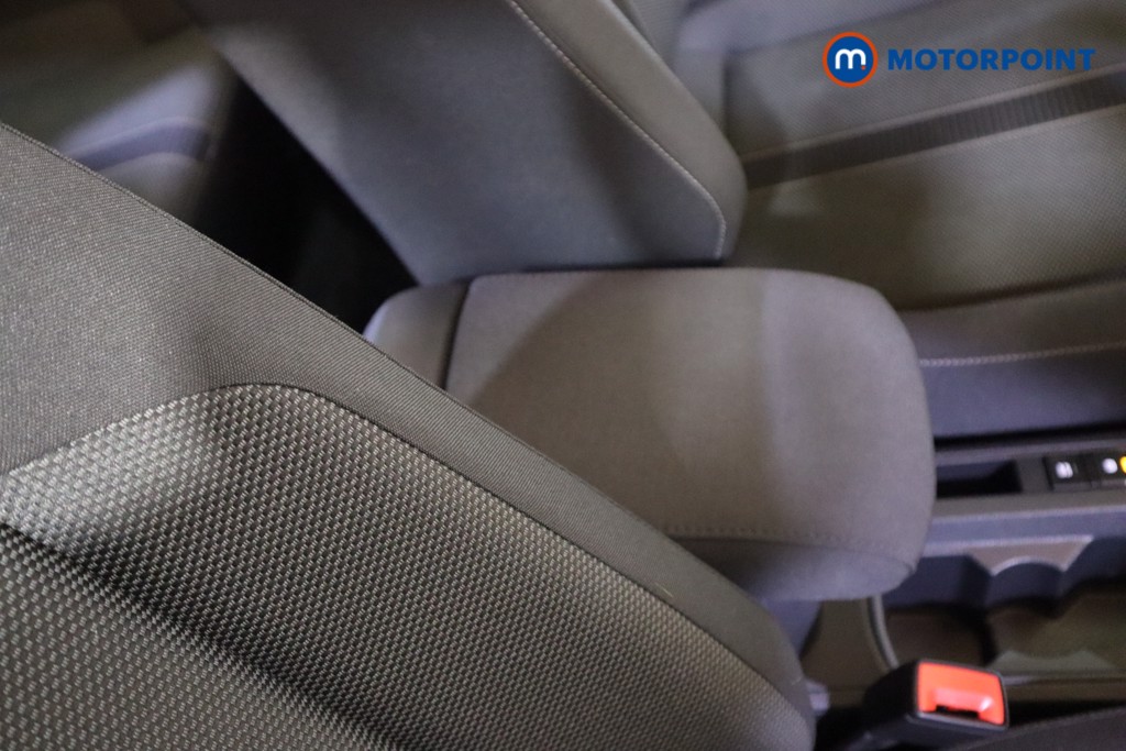 Volkswagen T-Roc Life Manual Petrol SUV - Stock Number (1619966) - 24th supplementary image