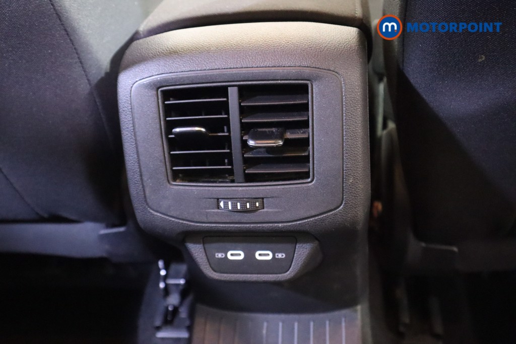 Volkswagen T-Roc Life Manual Petrol SUV - Stock Number (1619966) - 27th supplementary image