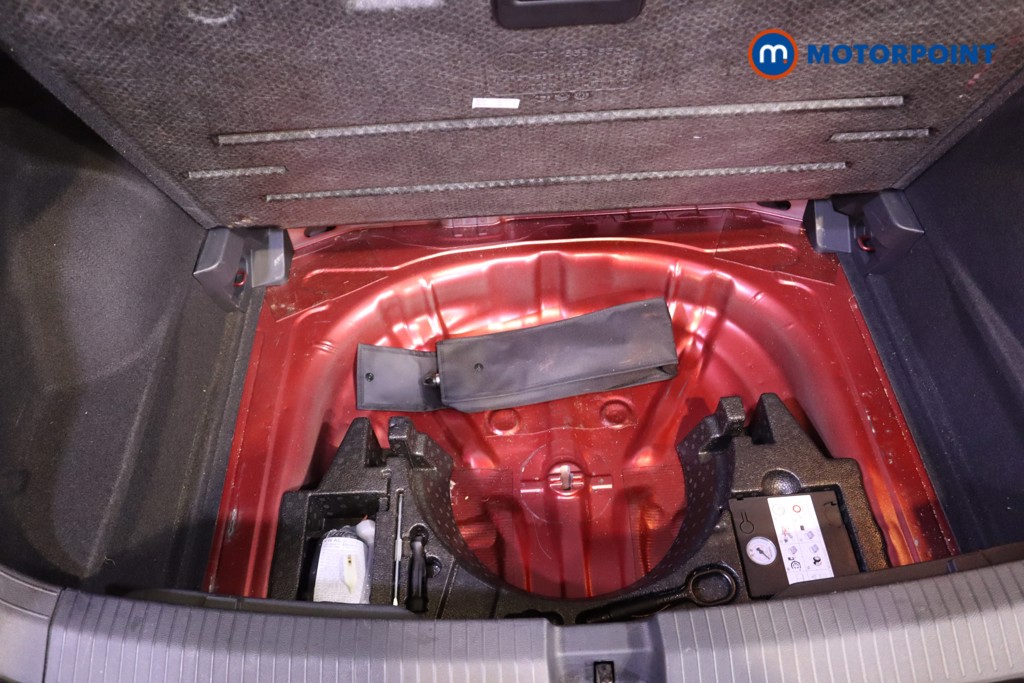 Volkswagen T-Roc Life Manual Petrol SUV - Stock Number (1619966) - 28th supplementary image