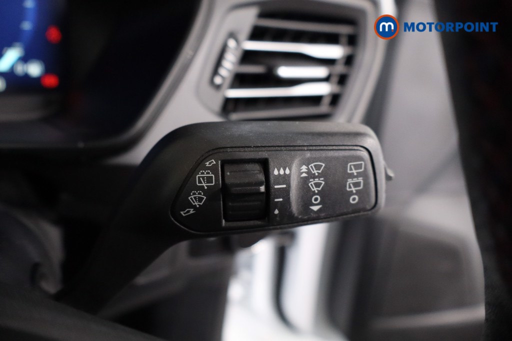 Ford Focus St-Line Vignale Manual Petrol Hatchback - Stock Number (1620092) - 15th supplementary image