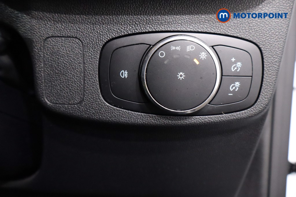 Ford Focus St-Line Vignale Manual Petrol Hatchback - Stock Number (1620092) - 17th supplementary image