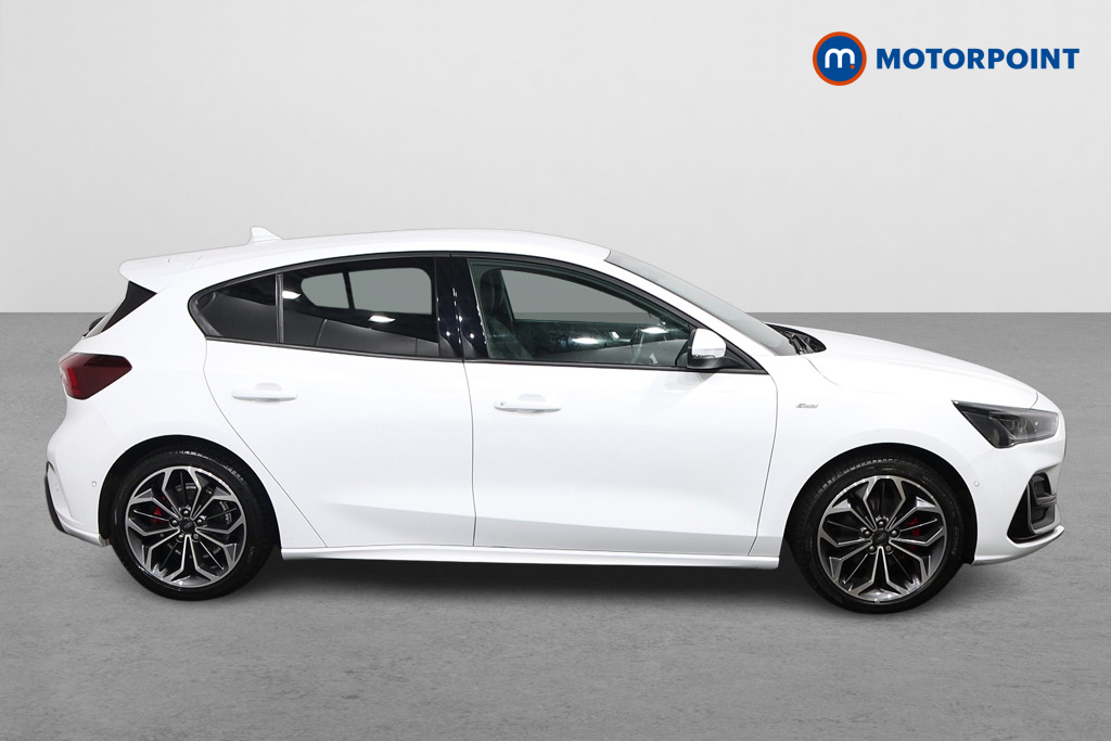 Ford Focus St-Line Vignale Manual Petrol Hatchback - Stock Number (1620092) - Drivers side
