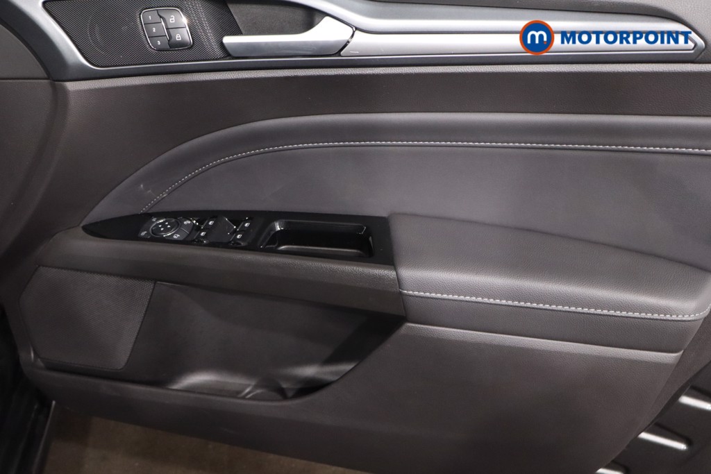 Ford Mondeo Titanium Edition Automatic Petrol-Electric Hybrid Saloon - Stock Number (1620706) - 25th supplementary image