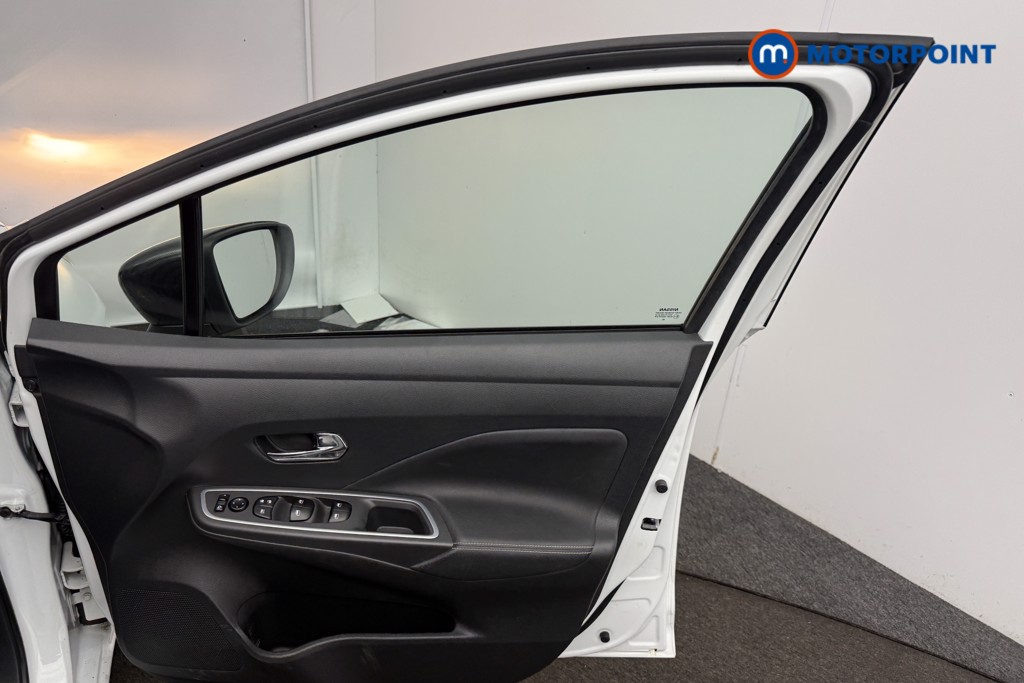 Nissan Micra N-Sport Manual Petrol Hatchback - Stock Number (1595239) - 16th supplementary image