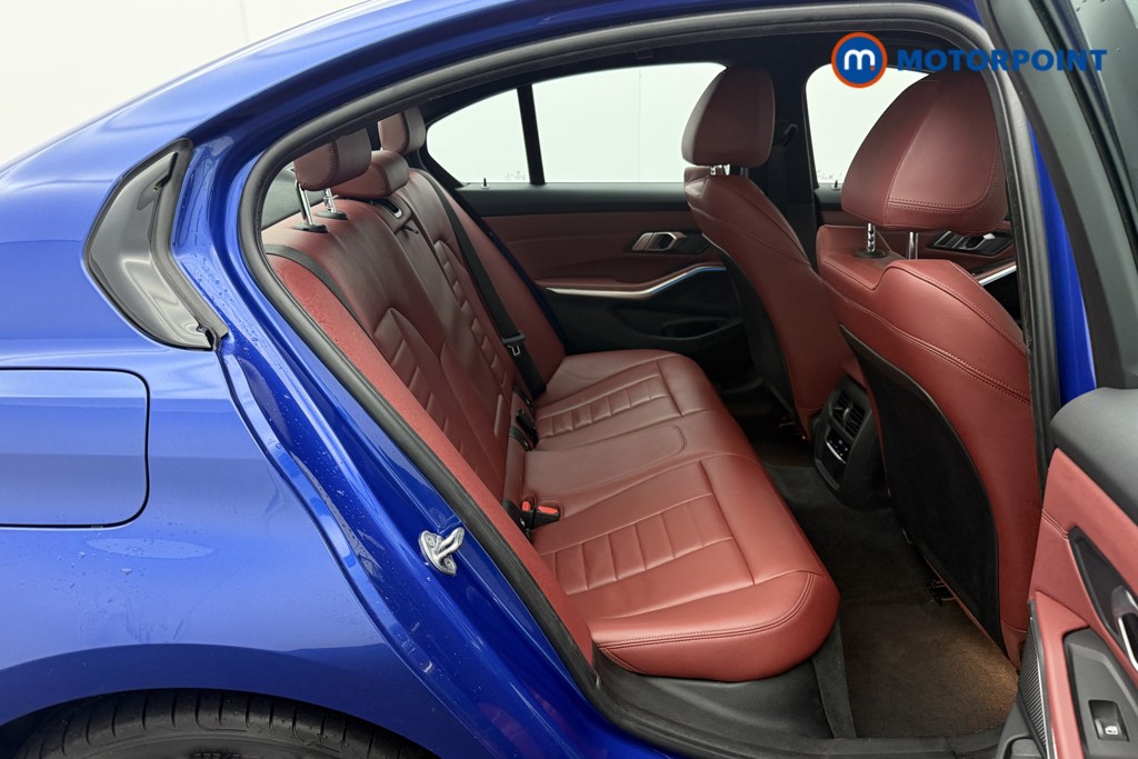 BMW 3 Series M Sport Automatic Petrol Plug-In Hybrid Saloon - Stock Number (1596414) - 13th supplementary image