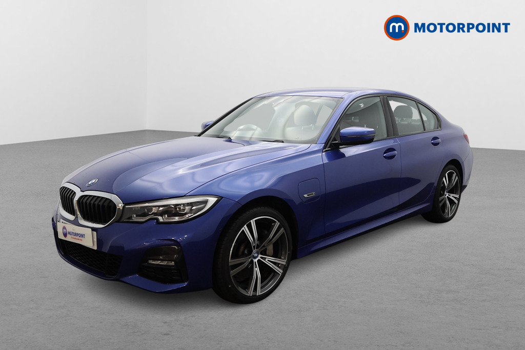 BMW 3 Series M Sport Automatic Petrol Plug-In Hybrid Saloon - Stock Number (1596414) - Passenger side front corner