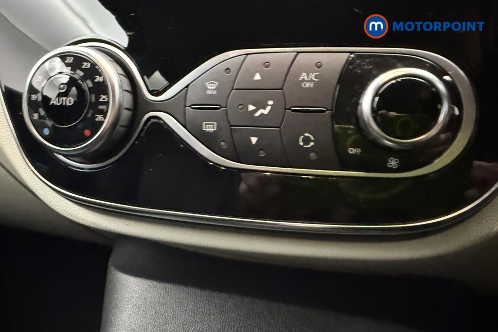 Renault Captur Gt Line Automatic Petrol SUV - Stock Number (1603123) - 16th supplementary image