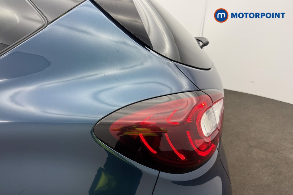 Renault Captur Iconic Automatic Petrol SUV - Stock Number (1603637) - 7th supplementary image