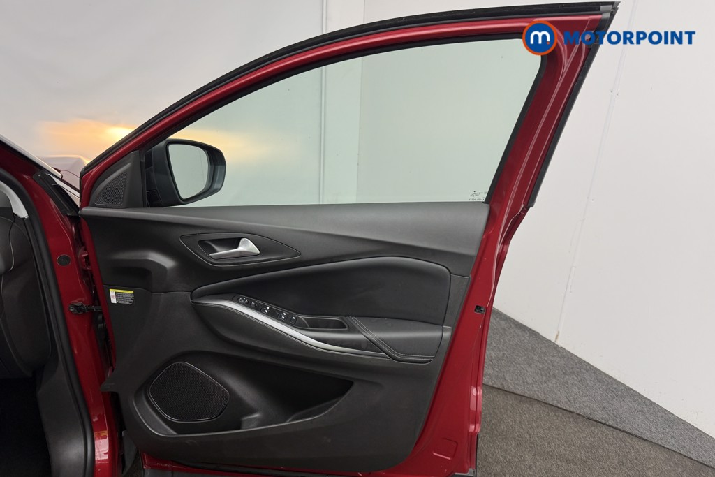 Vauxhall Grandland X Sport Nav Automatic Diesel SUV - Stock Number (1604668) - 17th supplementary image