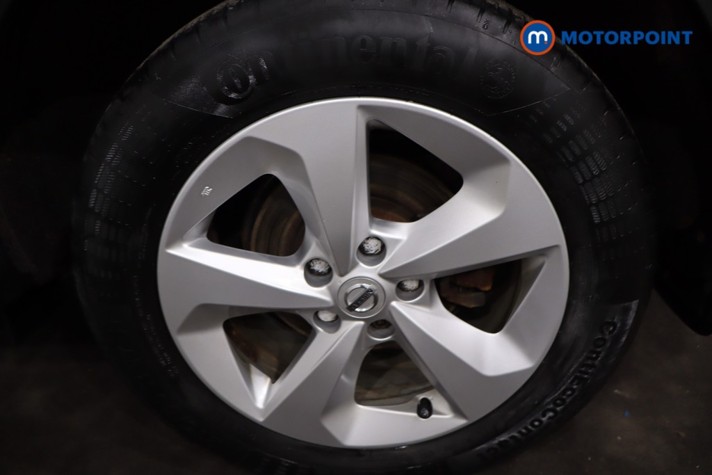 Nissan Qashqai Acenta Premium Manual Petrol SUV - Stock Number (1604721) - 12th supplementary image