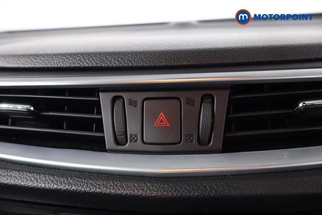 Nissan Qashqai Acenta Premium Manual Petrol SUV - Stock Number (1604721) - 18th supplementary image