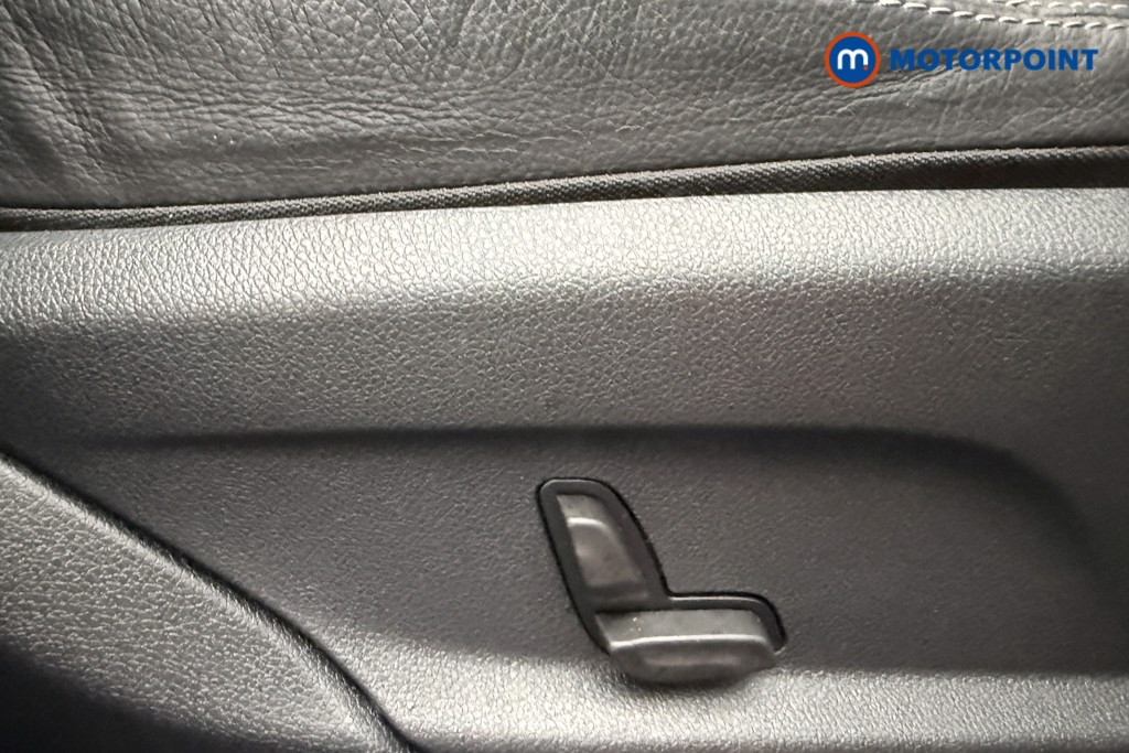 Mercedes-Benz GLC Amg Line Automatic Petrol SUV - Stock Number (1609665) - 18th supplementary image