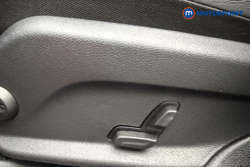 Mercedes-Benz GLC Amg Line Automatic Petrol SUV - Stock Number (1609665) - 19th supplementary image