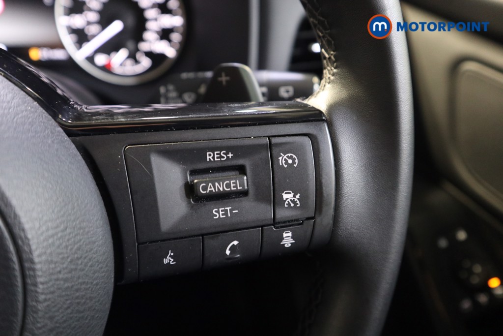 Nissan Qashqai Acenta Premium Automatic Petrol SUV - Stock Number (1610460) - 4th supplementary image