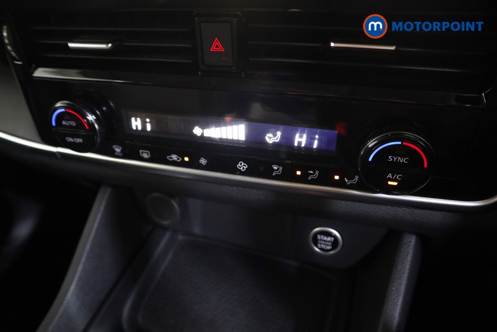 Nissan Qashqai Acenta Premium Automatic Petrol SUV - Stock Number (1610460) - 7th supplementary image