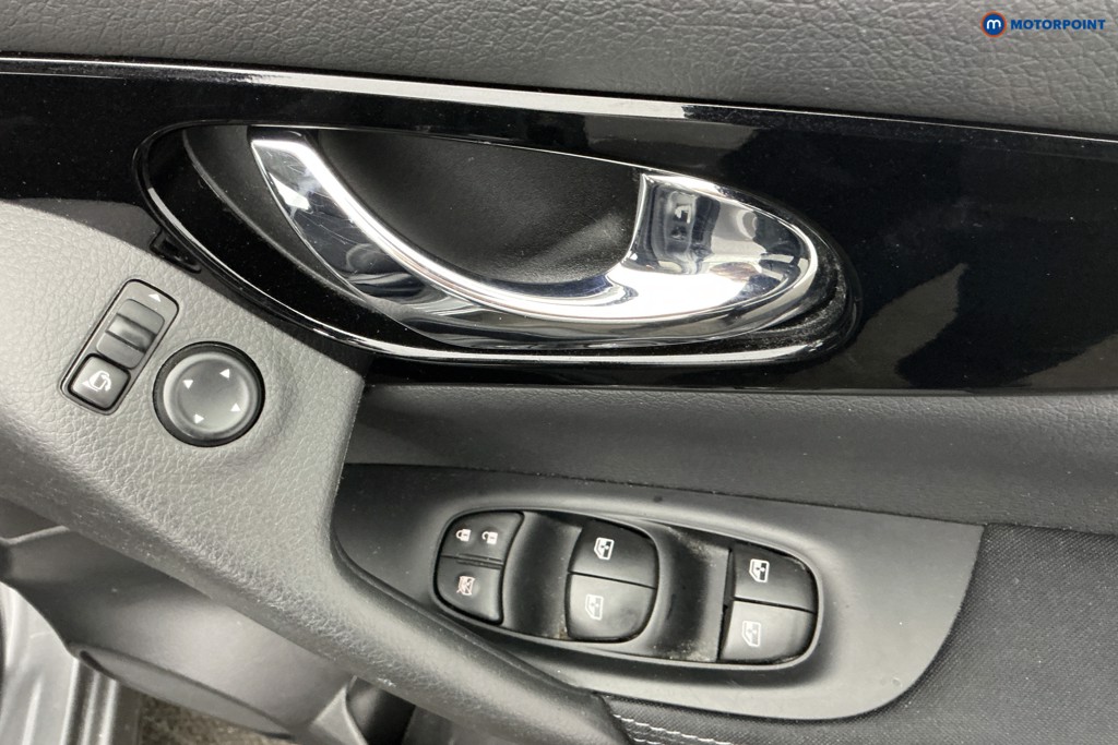 Nissan Qashqai Acenta Premium Manual Petrol SUV - Stock Number (1610542) - 25th supplementary image