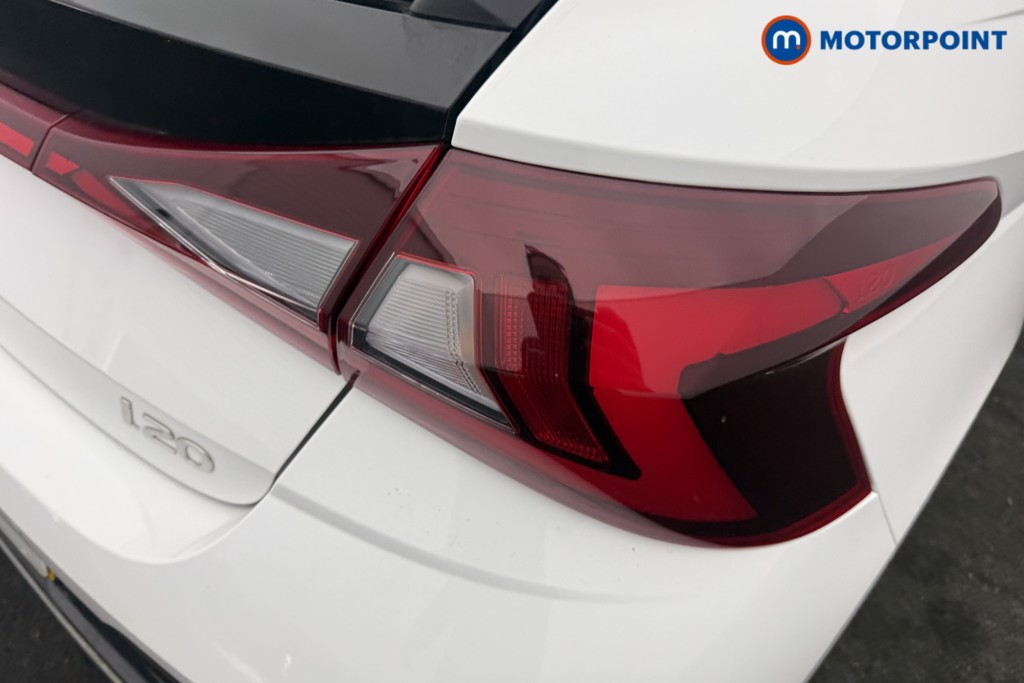 Hyundai I20 Advance Automatic Petrol Hatchback - Stock Number (1610706) - 5th supplementary image
