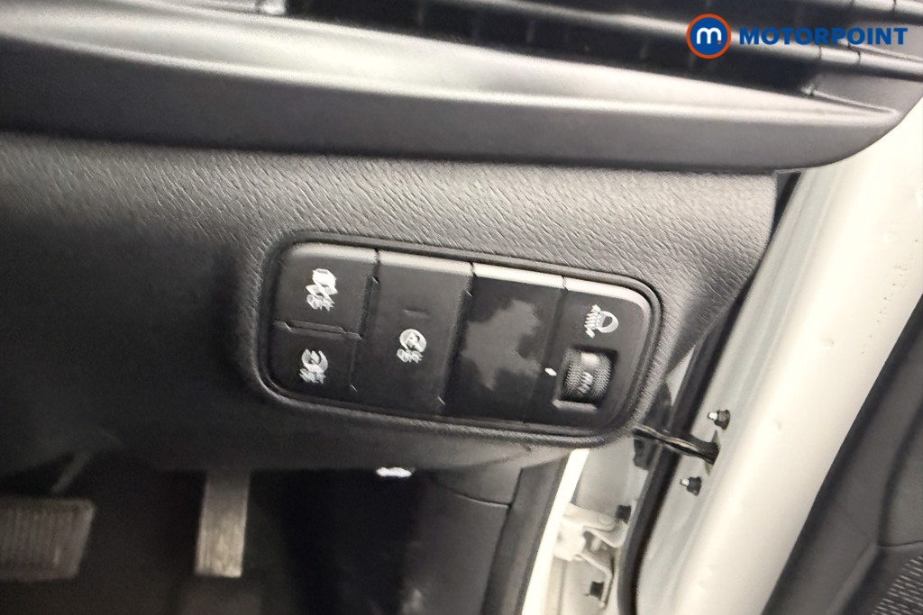 Hyundai I20 Advance Automatic Petrol Hatchback - Stock Number (1610706) - 13th supplementary image