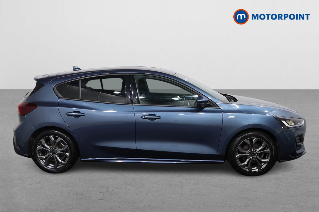 Ford Focus St-Line Manual Petrol Hatchback - Stock Number (1612703) - Drivers side