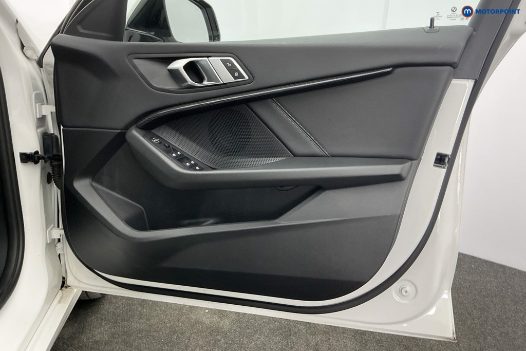 BMW 1 Series Sport Automatic Petrol Hatchback - Stock Number (1613539) - 23rd supplementary image