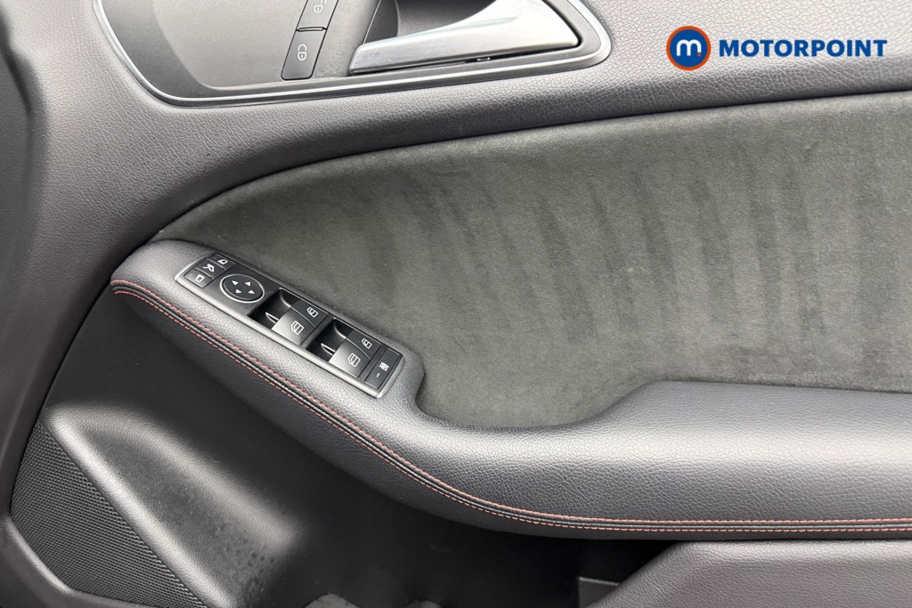 Mercedes-Benz B Class Amg Line Automatic Diesel Hatchback - Stock Number (1614542) - 17th supplementary image