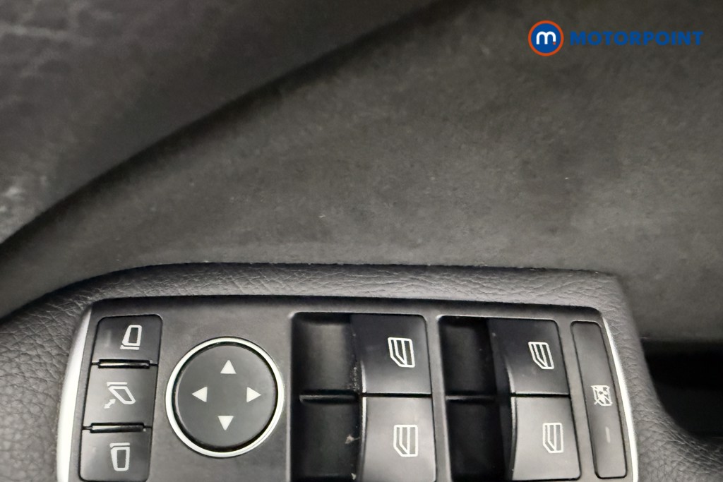 Mercedes-Benz B Class Amg Line Automatic Diesel Hatchback - Stock Number (1614542) - 18th supplementary image