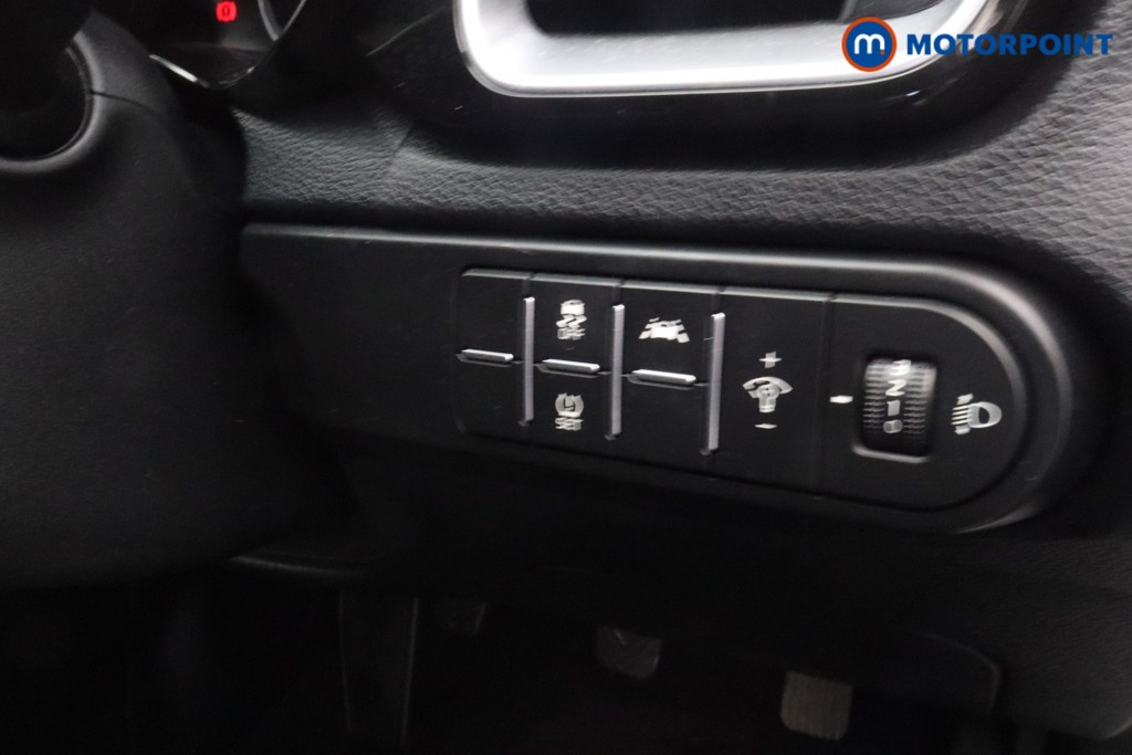 KIA Xceed 3 Manual Petrol Hatchback - Stock Number (1615485) - 17th supplementary image